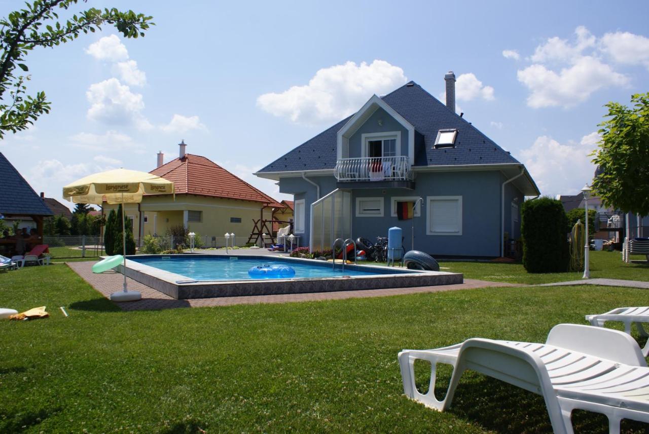 גיינסדיאס Kek Vendeghaz Family Resort מראה חיצוני תמונה